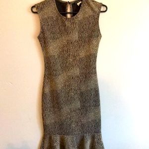 NWOT Tan/Blk patterned Flounce dress size 2